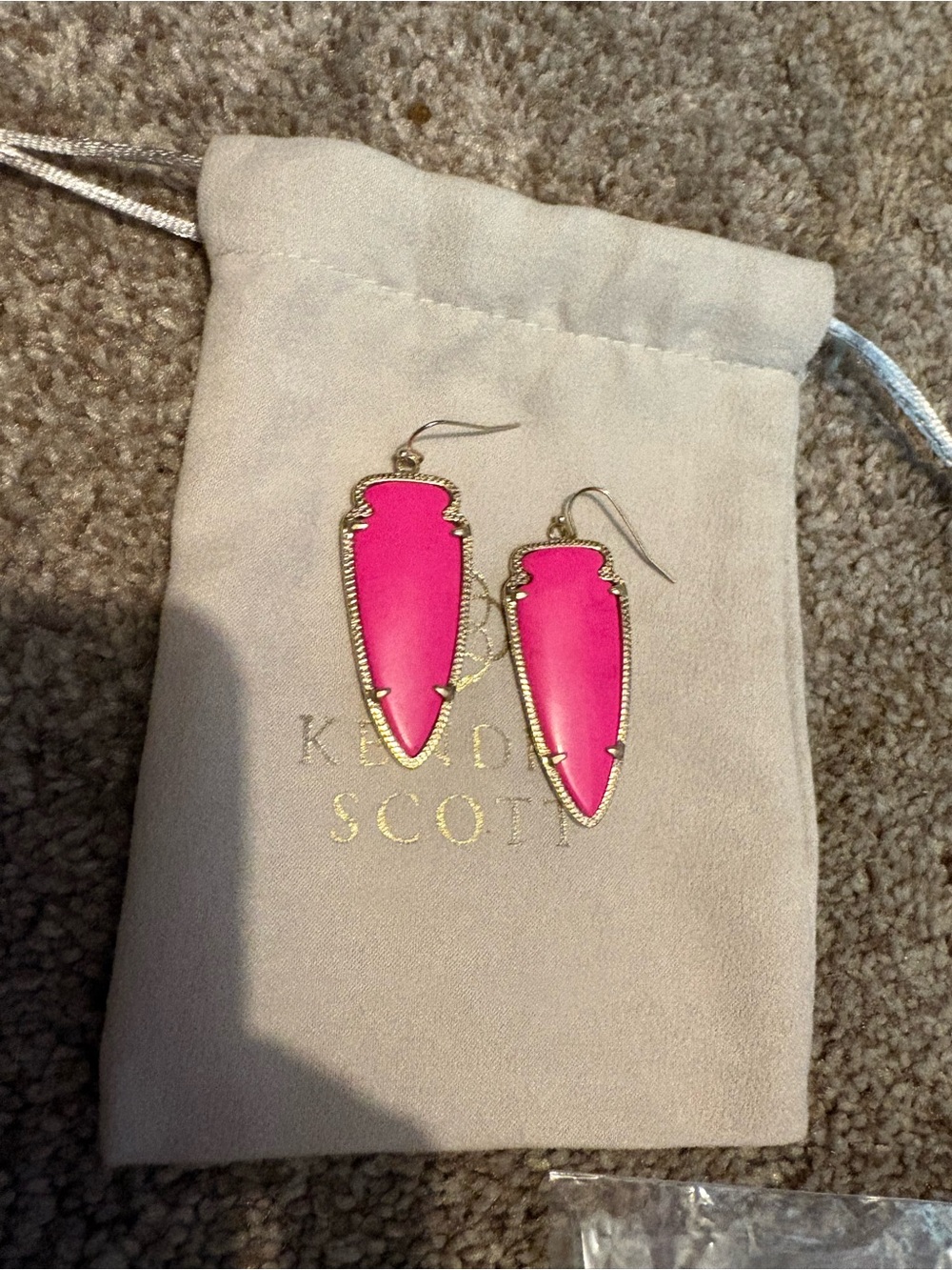 Kendra Scott Bright Hot Pink Gold-Edged Drop Earrings